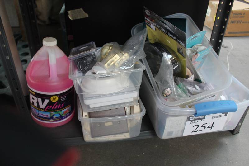 lot 254 image: Shelf Lot of Household Items