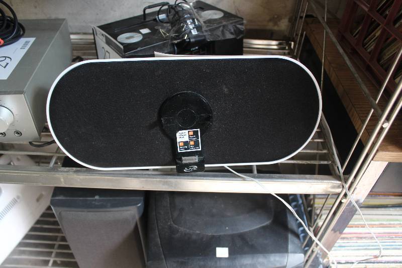 lot 25 image: iLive App-Enhanced Speaker System For iPad  iPhone