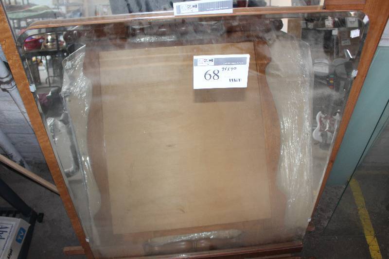 lot 68 image: Mirror