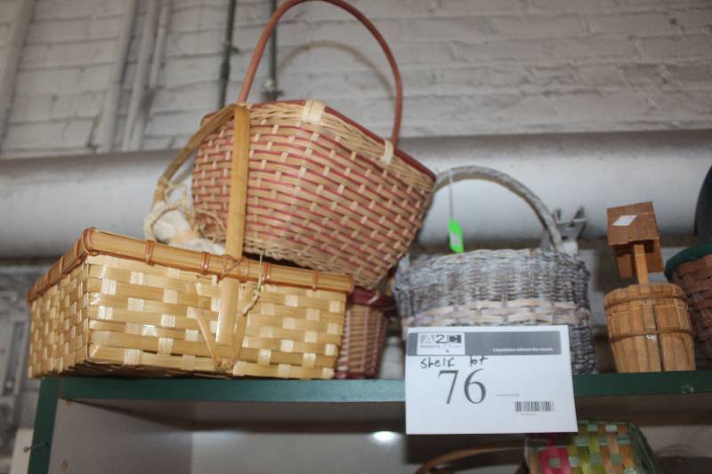 lot 76 image: Shelf Lot of Various Woven Baskets