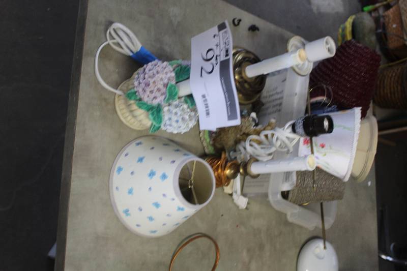 lot 92 image: Lot of (6) Table Lamps
