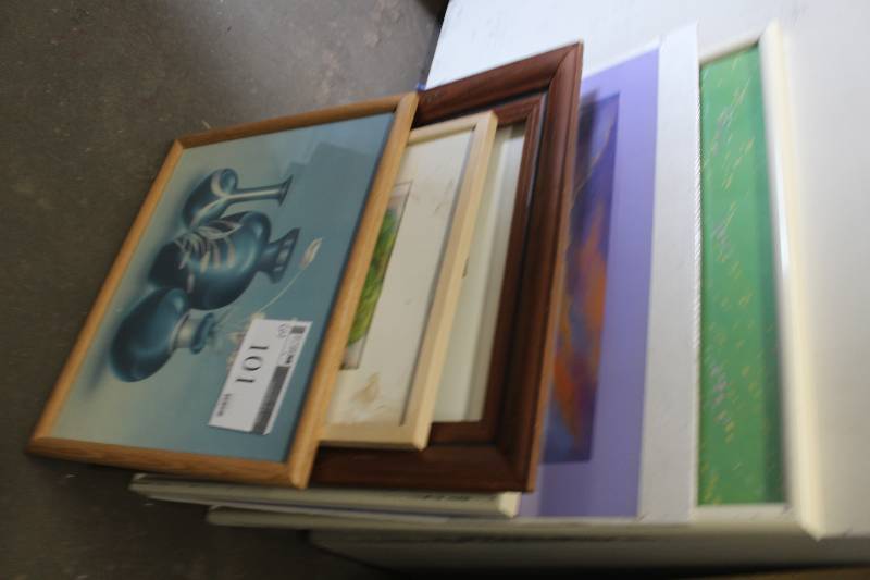 lot 101 image: Lot of (6) Framed Wall Art
