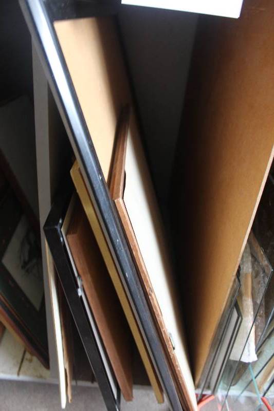 lot 112 image: Box Lot of Various Picture Frames