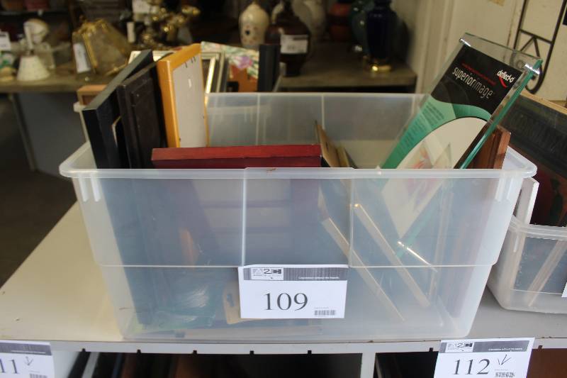 lot 109 image: Box Lot of Various Picture Frames