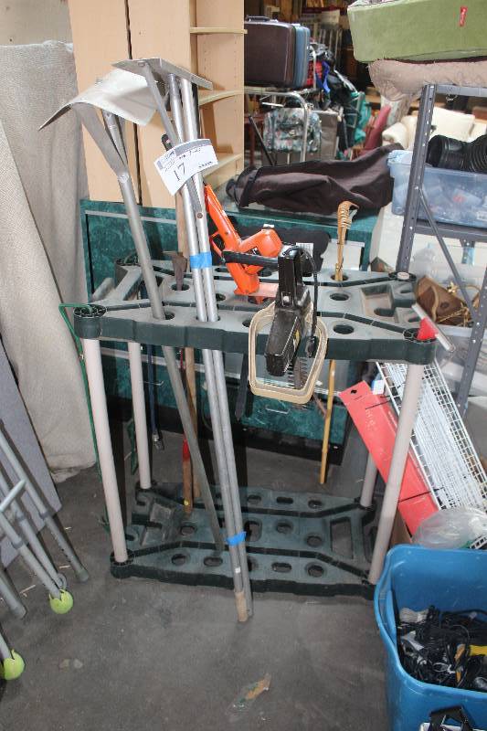 lot 17 image: Lot of Yard Tools With Tool Organizer