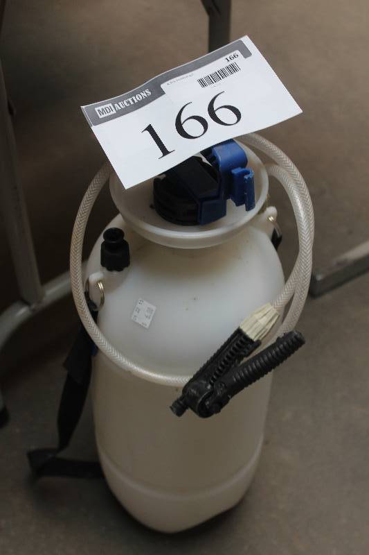 lot 166 image: Yard Sprayer