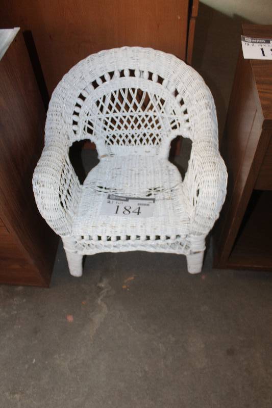 lot 184 image: Wicker Chair