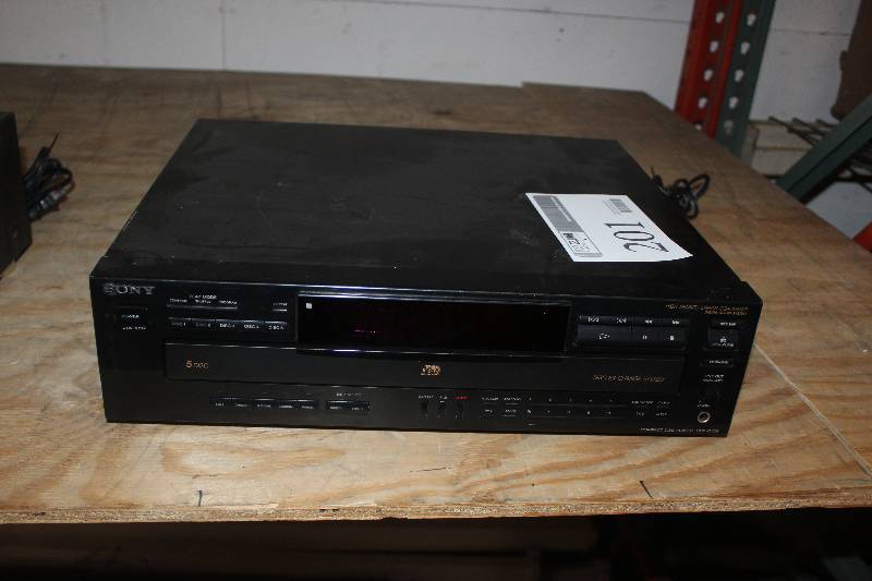 lot 201 image: Sony Compact Disc Player