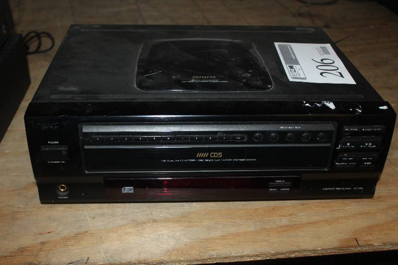lot 206 image: Aiwa Compact Disc Player