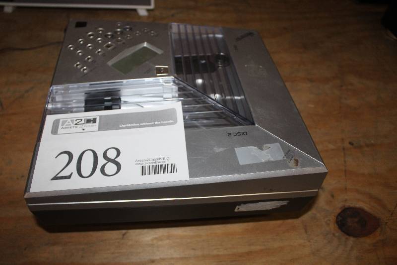 lot 208 image: Memorex AMFM Tuner
