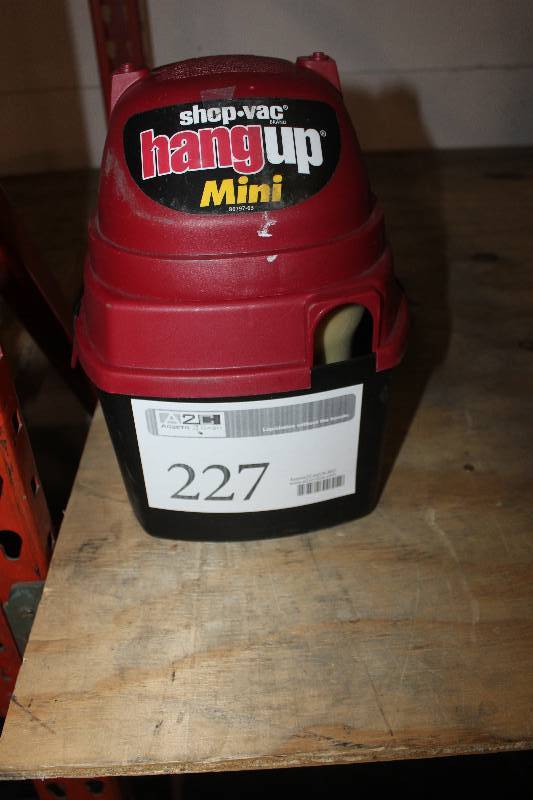 lot 227 image: Shop Vac Hangup Mini