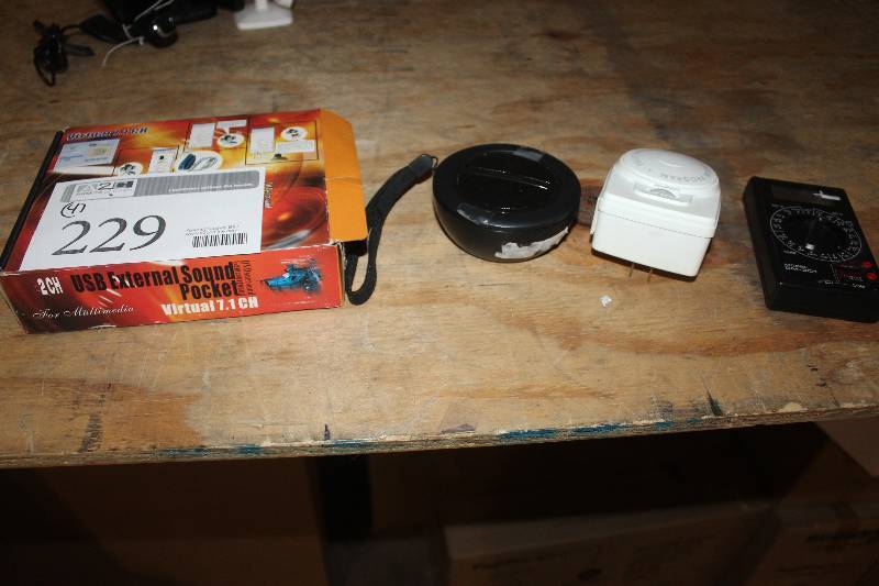 lot 229 image: Lot of (4) Electronic Equipment Including 2CH USB External Sound Pocket DM-301 Multimeter Automatic Timer Speaker