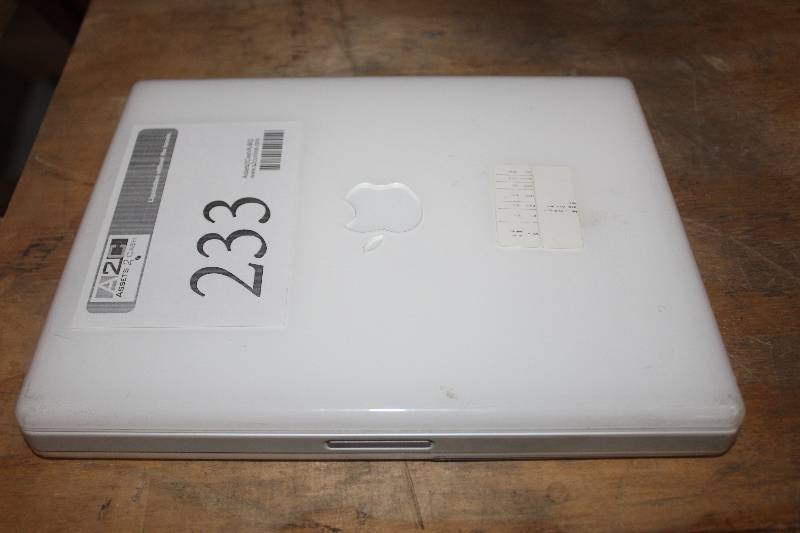 lot 233 image: Apple iBook