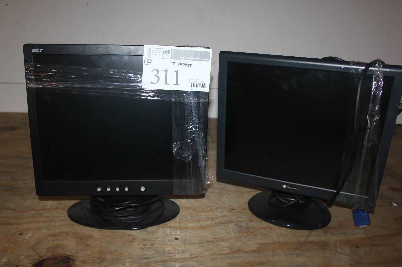 lot 311 image: Lot of (2) Monitors Acer 17, Gateway 17
