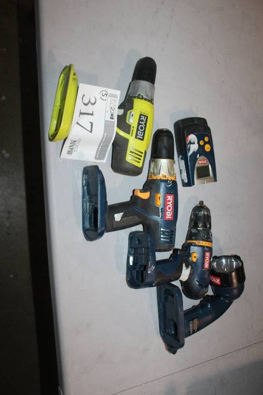 lot 317 image: Lot of (5) Tool Including 3-Ryobi Drills 1-Ryobi Light 1-Ryobi Stud Finder