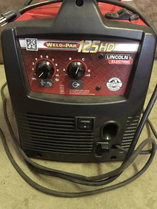 lot 4 image: Weld-Pak 125HD Wire Feed Welder missing gun and accessories