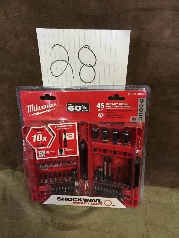 lot 28 image: Milwaukee Shockwave Impact Driver Bit Set (45-Piece) 48-32-4003 New