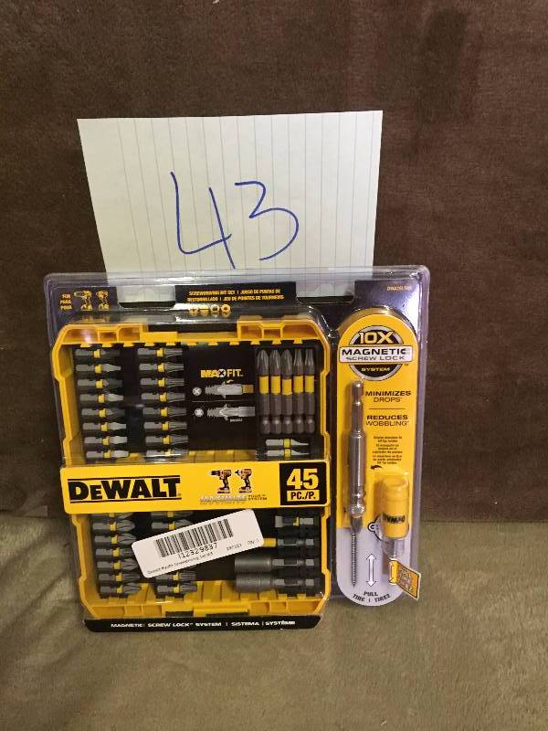 lot 43 image: Dewalt MaxFit Screwdriving Set (45-Piece) New