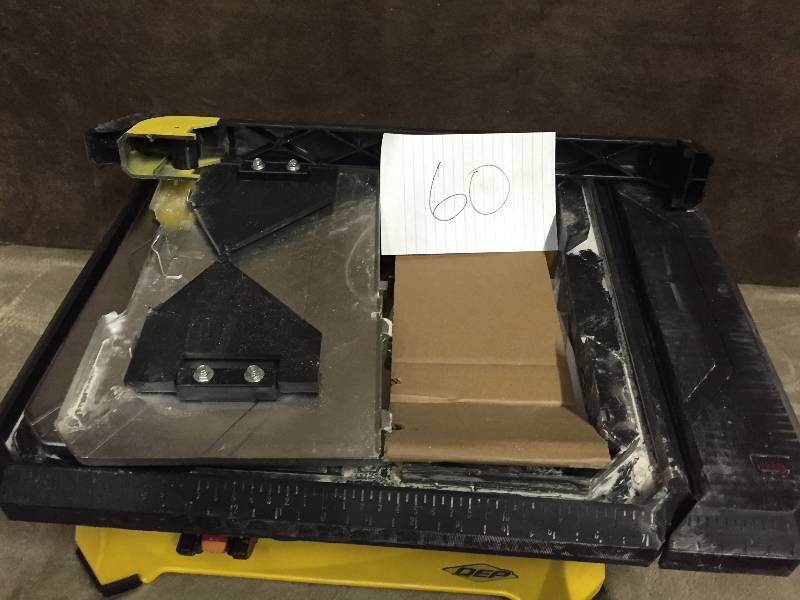 lot 60 image: QEP 34 HP Wet Tile Saw with 7 in. Diamond Blade used tested works