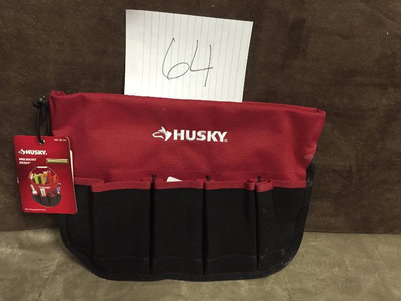 lot 64 image: Husky Mini Bucket Jockey New
