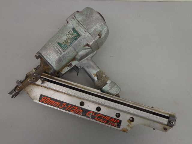 Hitachi Strip Nailer