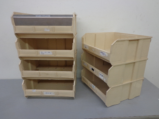 7 Storage Bins