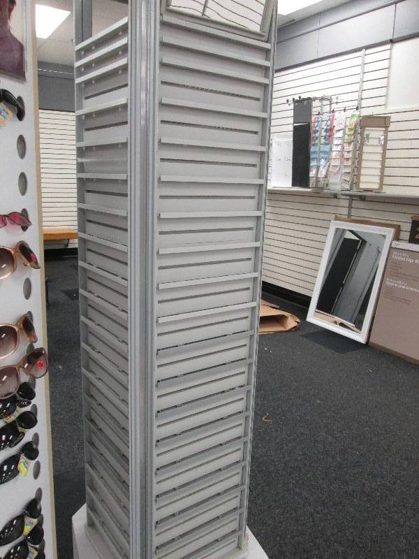 Jewelry(earring) display unit on pe...