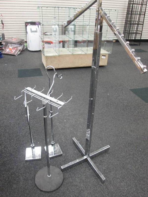 Assorted metal displays...