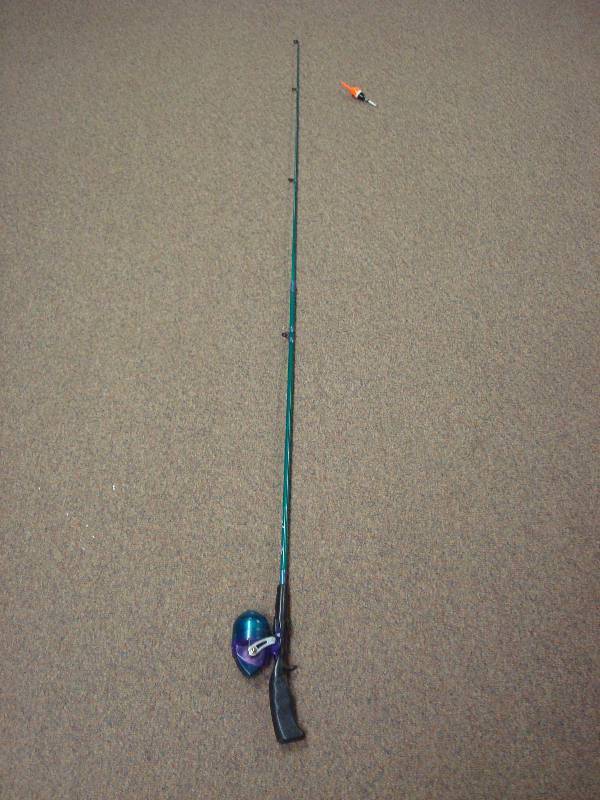 lot 26 image: X-Ray Fishing Pole
