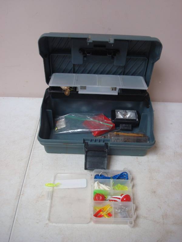 lot 29 image: Tackle Box With Some Items, Box Needs Wipe Down