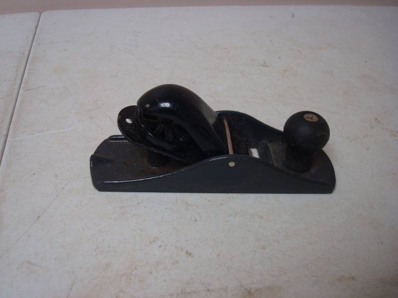 lot 35 image: Small Wood Plane