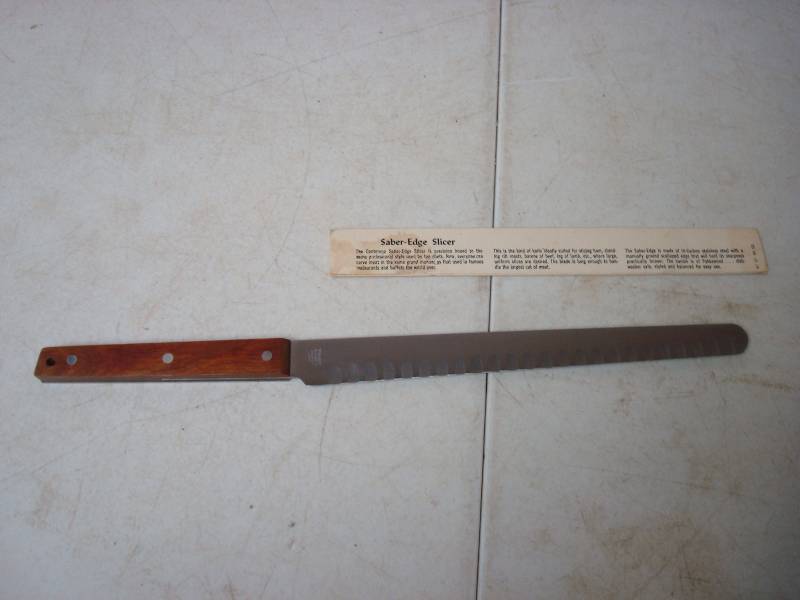 lot 59 image: Saber Edge Slicer Knife, New