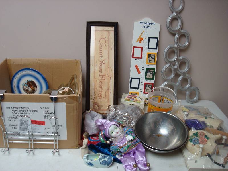 lot 85 image: Box With Some Mixed Items