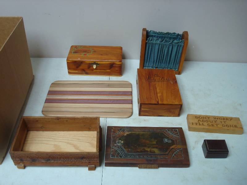 lot 116 image: Lot Of Wood Boxes, Some Have Wear