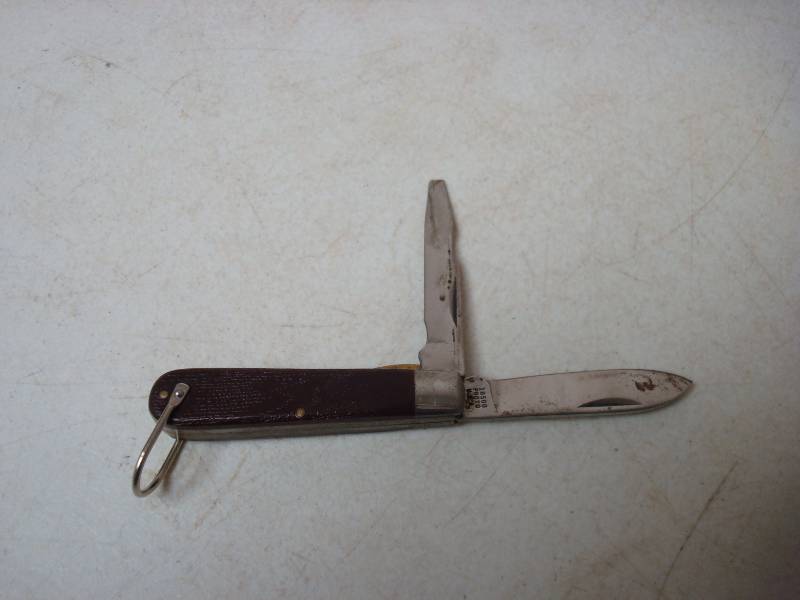 lot 134 image: 18500 Proto Pocket Knife