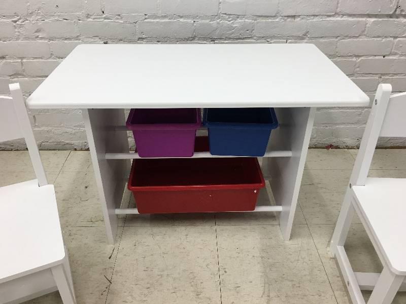 Kids Table w2 Chairs & 3 Plastic Bins retail $149