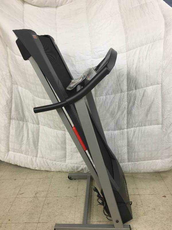 Weslo Cadence G 5.9 2.25 HP Treadmill retail $339