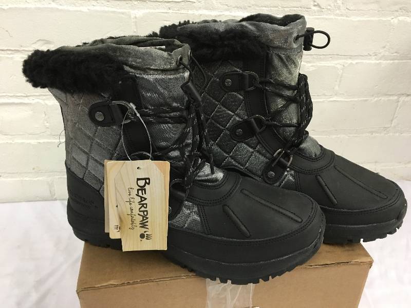 Bearpaw Womens Bethany Waterproof Boot size 8 retail $99