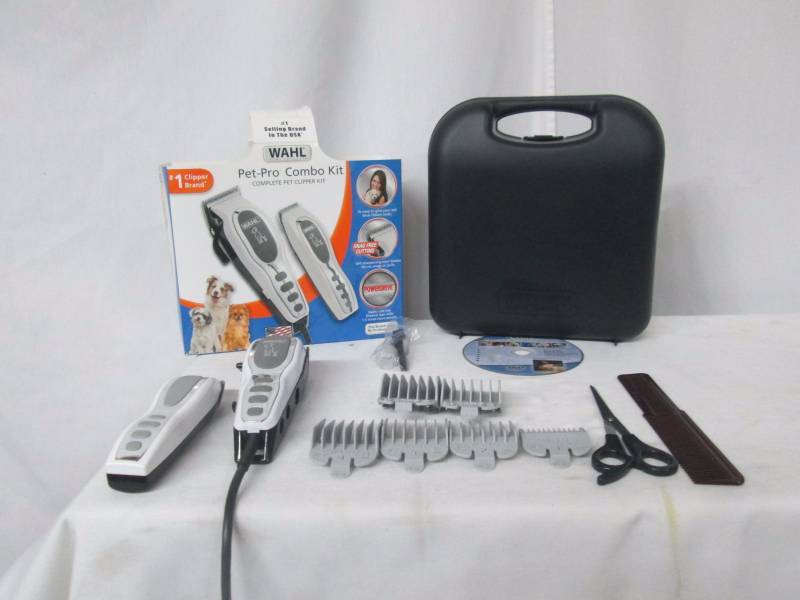 Wahl Pet Pro 17-pc. Grooming Kit