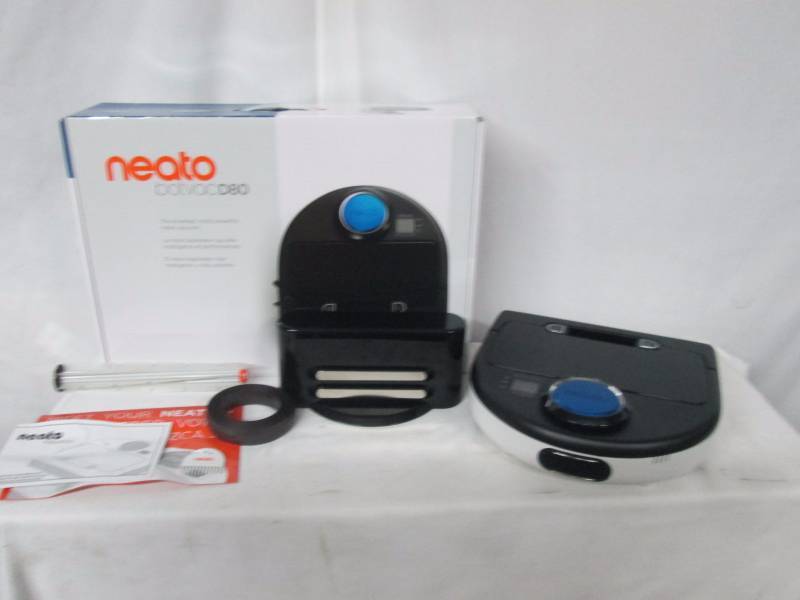 Neato Botvac D80 Pet and Allergy Robotic Vacuum