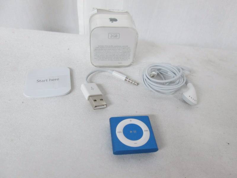 Apple 2GB iPod Shuffle 4th Generation