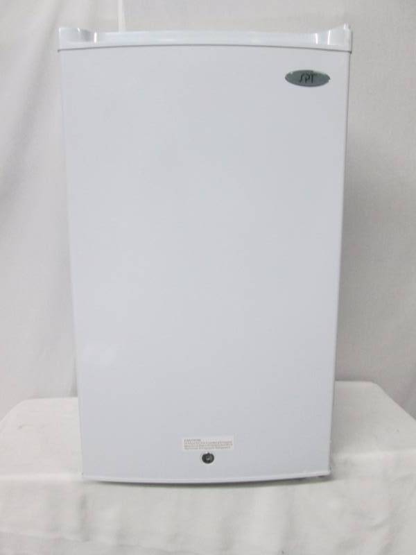 SPT 3.0 cu. ft. Upright Freezer - White