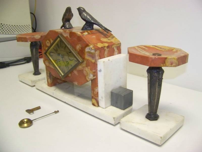 lot 6 image: French Art Deco, Antique, Marble and Bronze, Table Top Clock with (2) matching Garnitures, Key and Pendulum