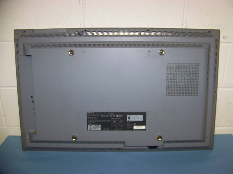 lot 15 image: 32, Sony, Plasma, Monitor  Display with Remote Control