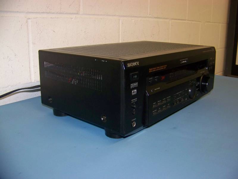 lot 51 image: Sony, FM Stereo  FM-AM Receiver