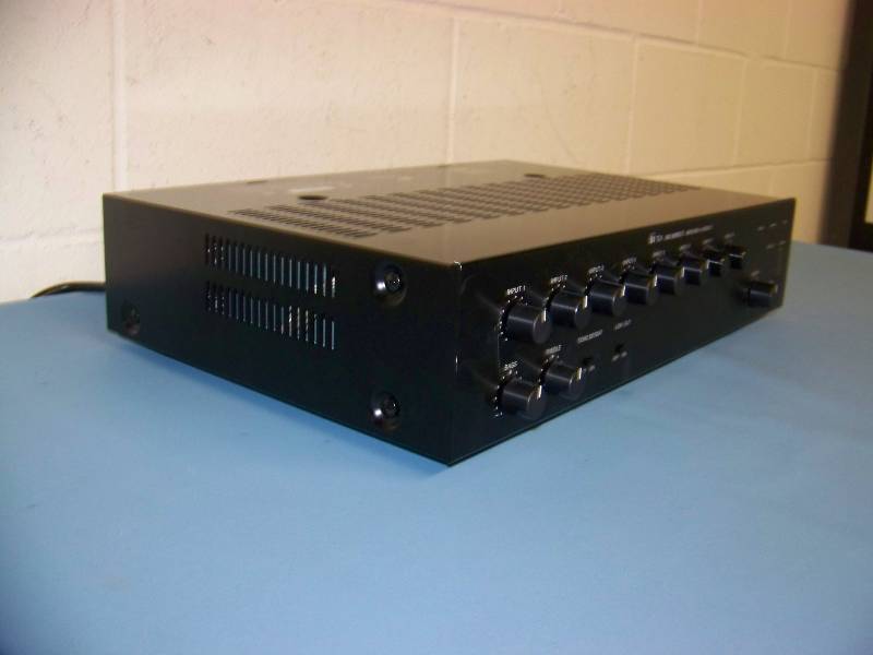 lot 35 image: TOA, 900 Series II, 8 Channel Mixer  Power Amplifier  Amp