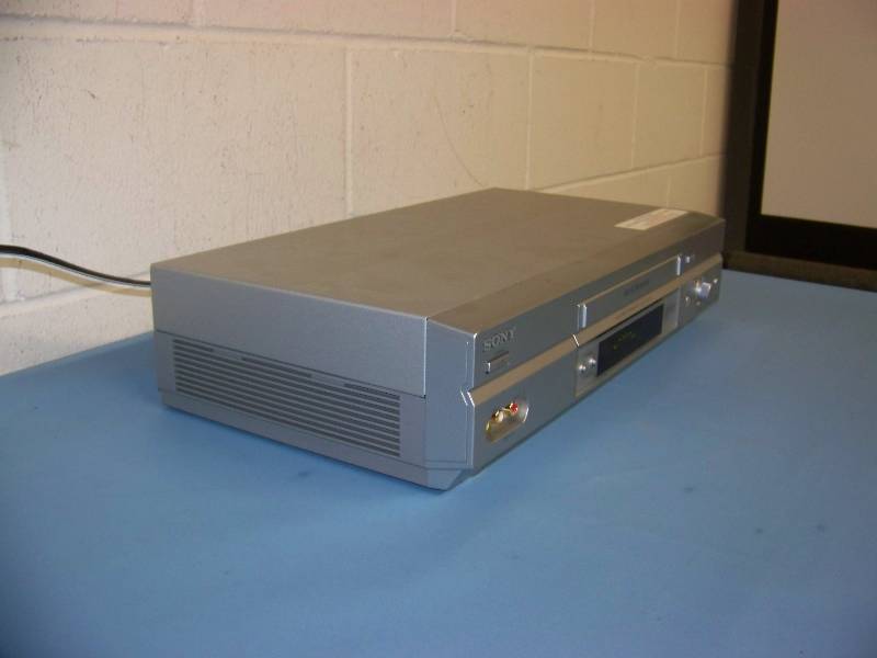 lot 49 image: Sony, Video Cassette Recorder (VCR) with Remote Control