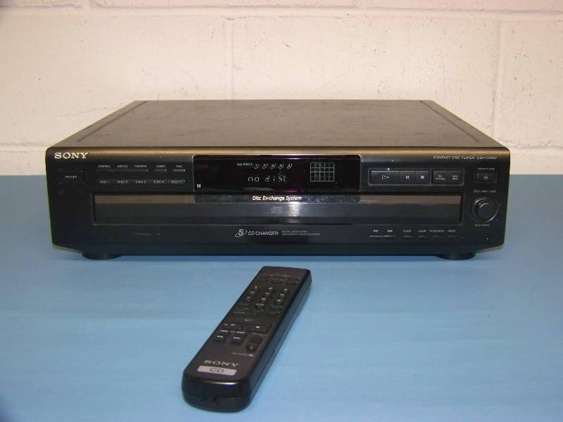 Sony, 5Disc, DVD / CD Player with Remote Control 222 32" 60" TV's / Monitors, Projectors
