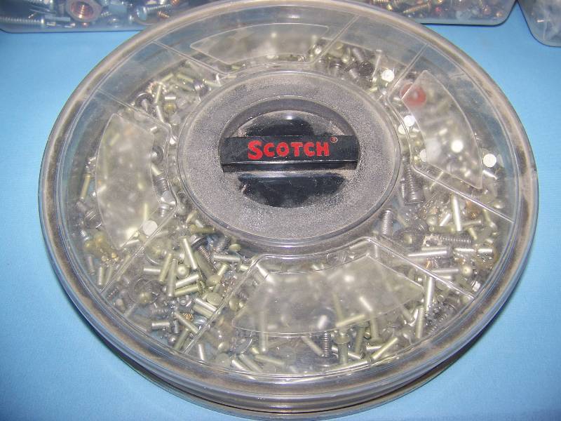lot 82 image: Miscellaneous Hardware
