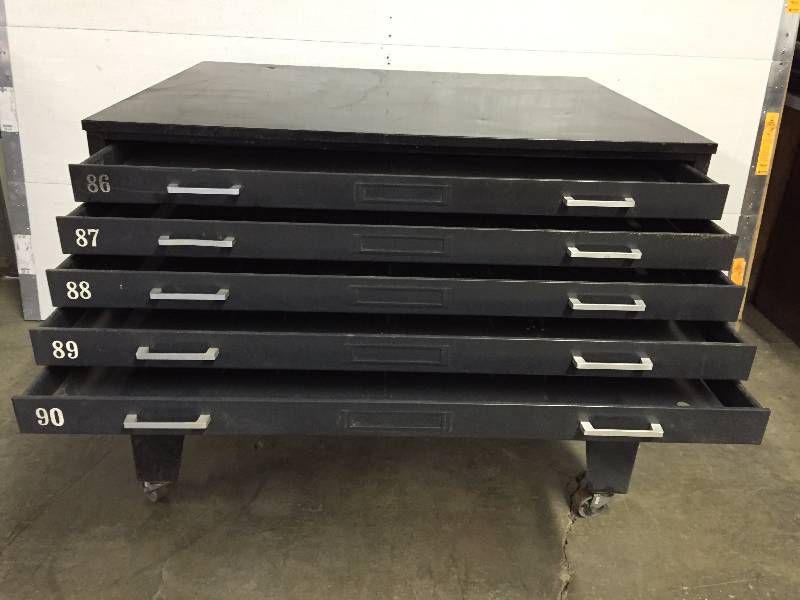 lot 2 image: DRAFTING CABINET